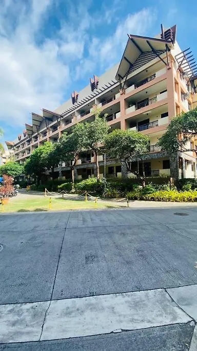 2Br Condo With Pool Manila