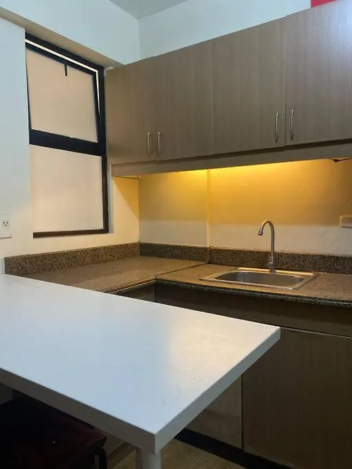 2Br Condo With Pool Manila 0*,  Philippines