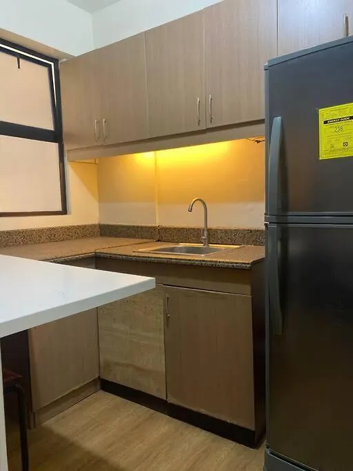 2Br Condo With Pool Manila